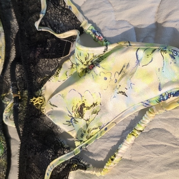 Victoria's Secret Designer Collection Fantasy Island Silk Lace Sexy 2 Piece Set - Picture 4 of 12